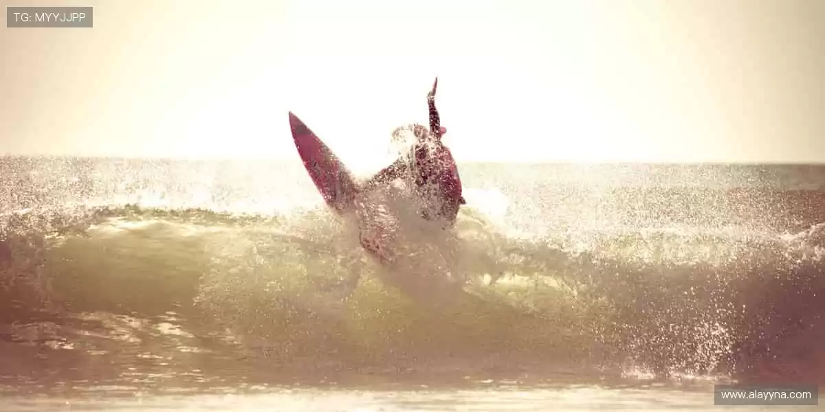 实时解说，你的专属观赛搭子！🎙️🎮